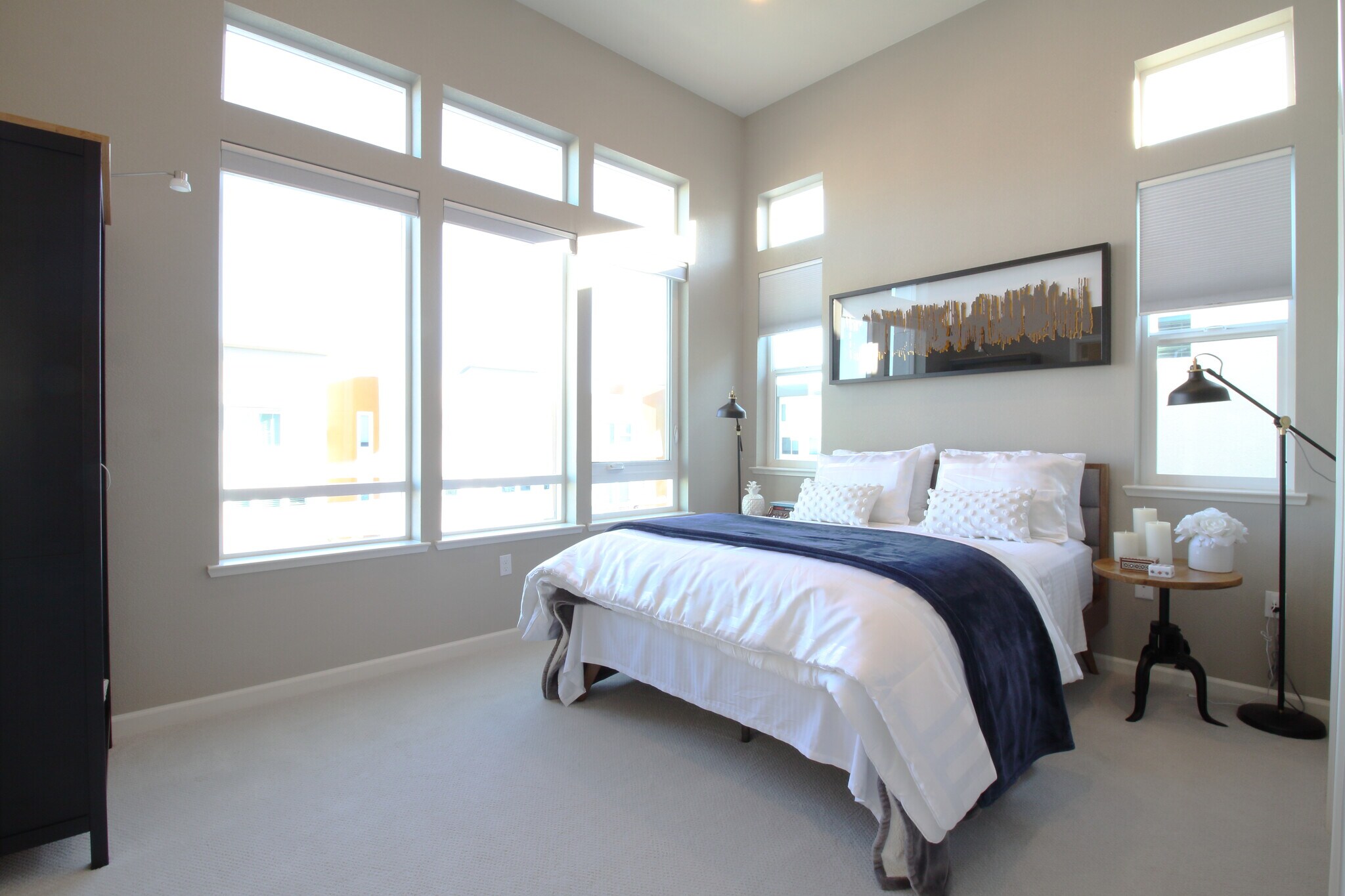 Building Photo - 164 Agustin Narvaez St