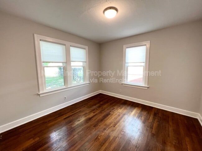 Building Photo - 2144 Southampton Rd