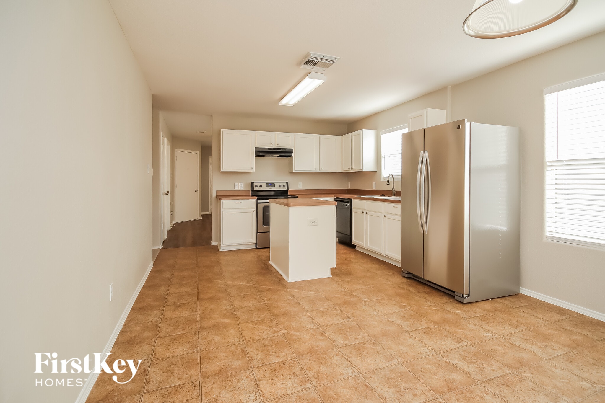 Building Photo - 2655 Cyrus Hill Dr