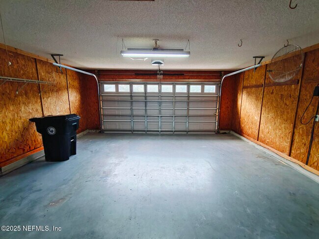 Building Photo - 1845 Weston Cir
