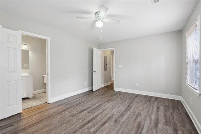 Building Photo - 1641 Sandtown Rd SW