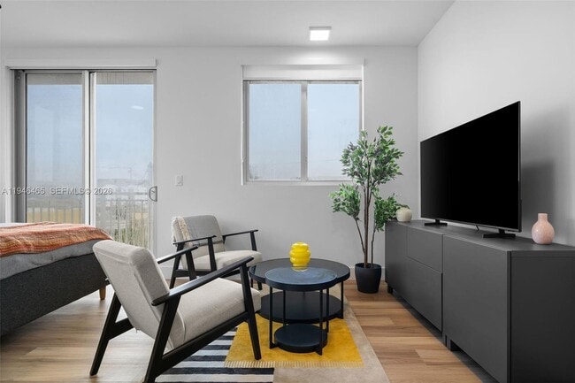 Building Photo - 650 SW 1st St