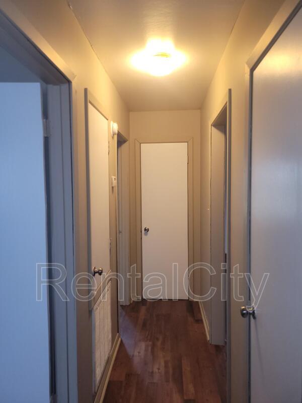 Primary Photo - 102-108 McCullough Ave