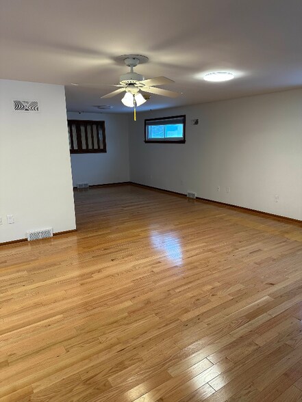 Building Photo - 1090 Wilson Ave