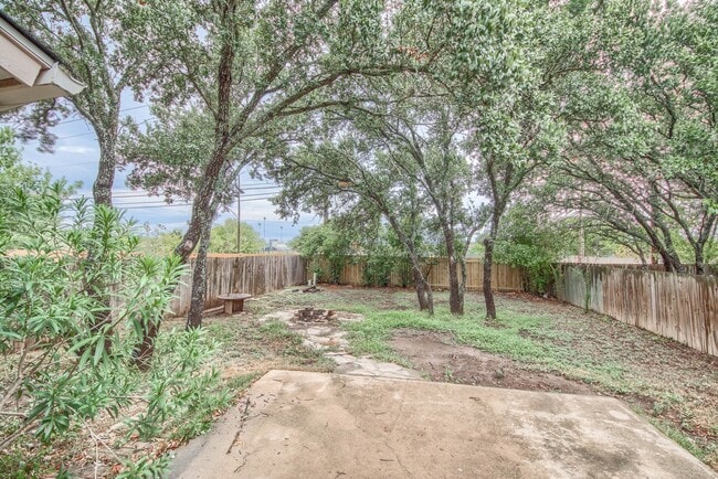 Building Photo - 7611 Scenic Glade