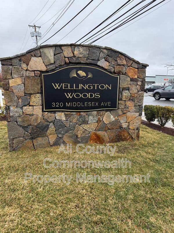 Building Photo - 320 Middlesex Ave