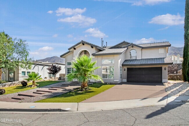 Building Photo - 908 Los Pinos Way