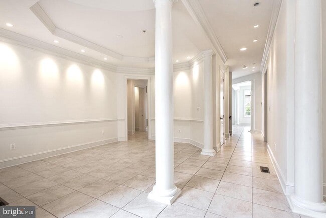 Building Photo - 8319 Quarry Manor Terrace