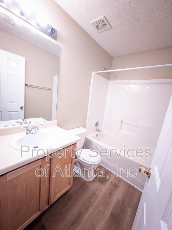 Building Photo - 518 Arbor Ridge Dr