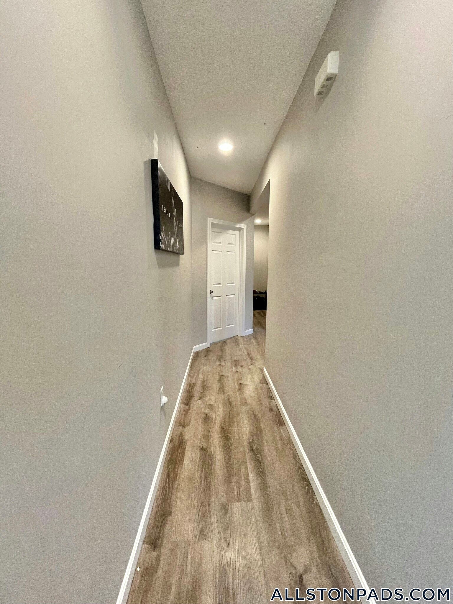 Building Photo - 39 Long Ave