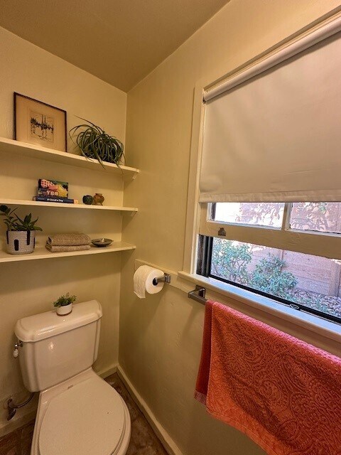 Bathroom - 810 N Las Palmas Ave
