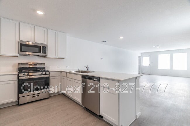 Building Photo - 506 Sarah Wy