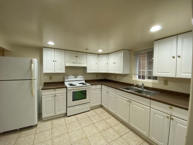 Building Photo - Washington House