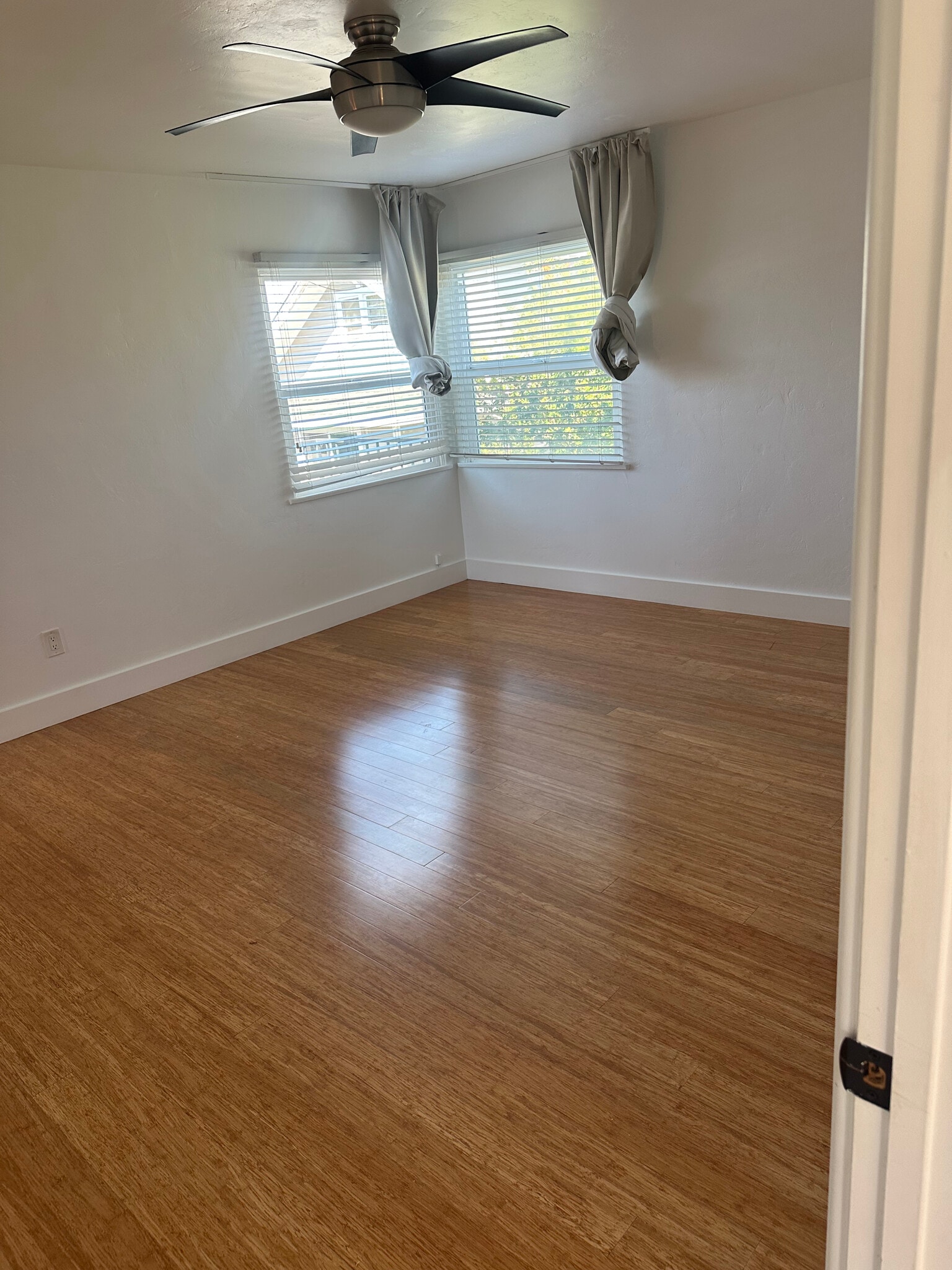 Building Photo - 3358 Dale St