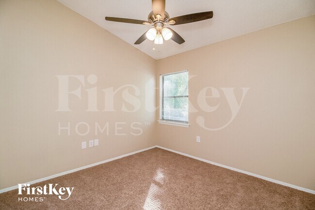 Building Photo - 1454 Marigold Dr