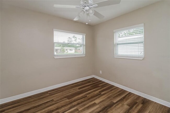Building Photo - 367 Notre Dame Dr