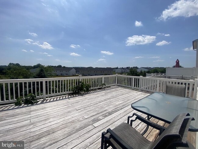 Building Photo - 172 S Savanna Dr