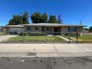Building Photo - First Offering