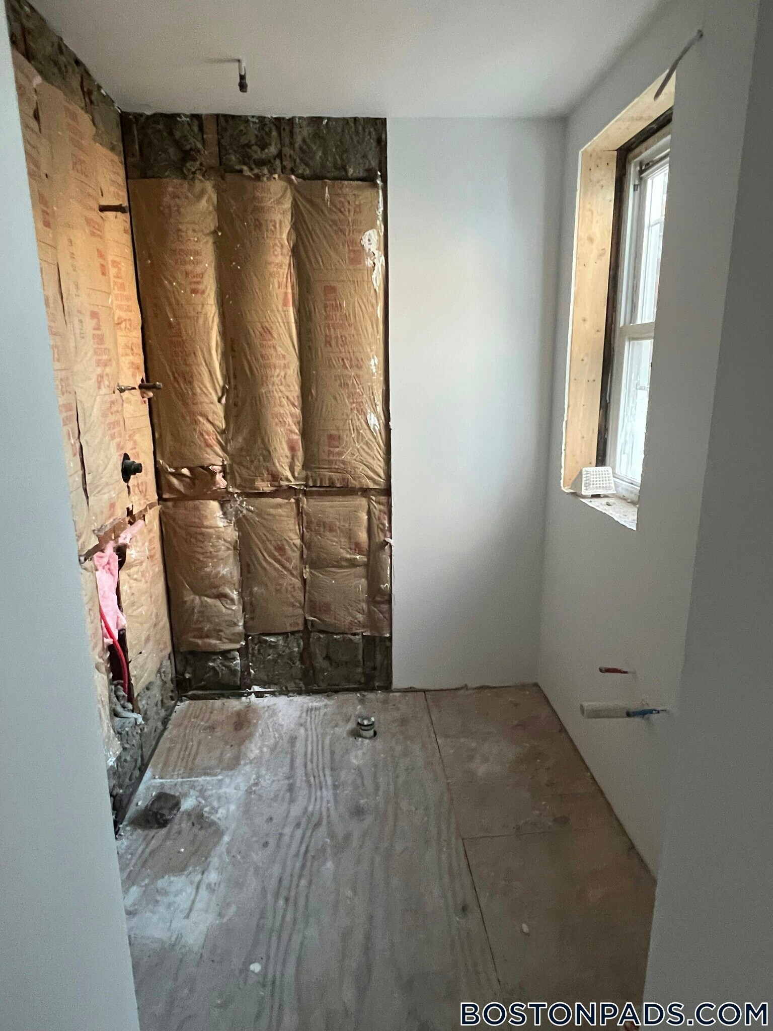 Building Photo - 883 Huntington Ave