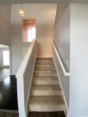 Building Photo - 5204 Vista Verde Dr