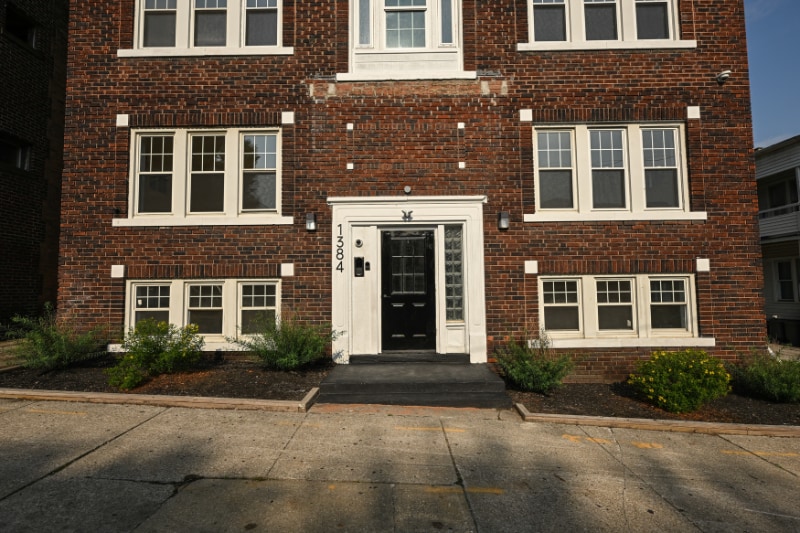 Building Photo - 1384 W 83rd St