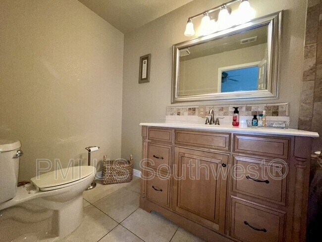 Building Photo - 3375 Sharon Ln