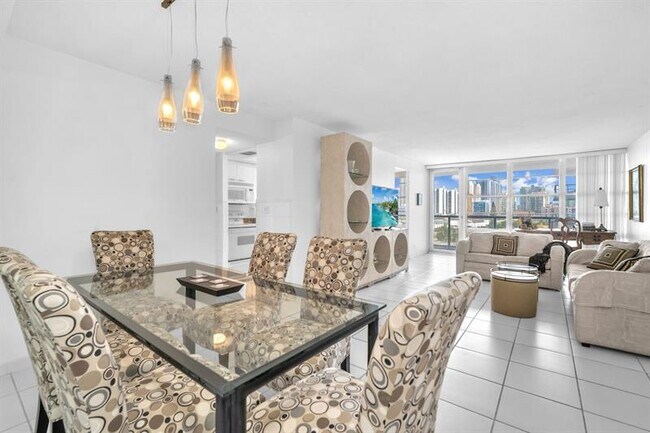 Building Photo - 230 174th St