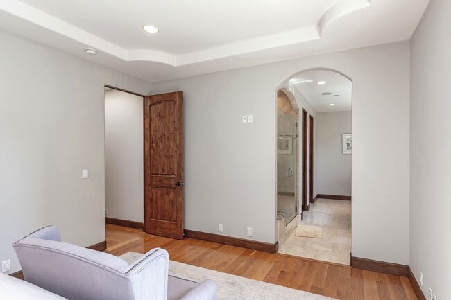 Building Photo - Elegant Mediterranean Home in Prime Menlo ...