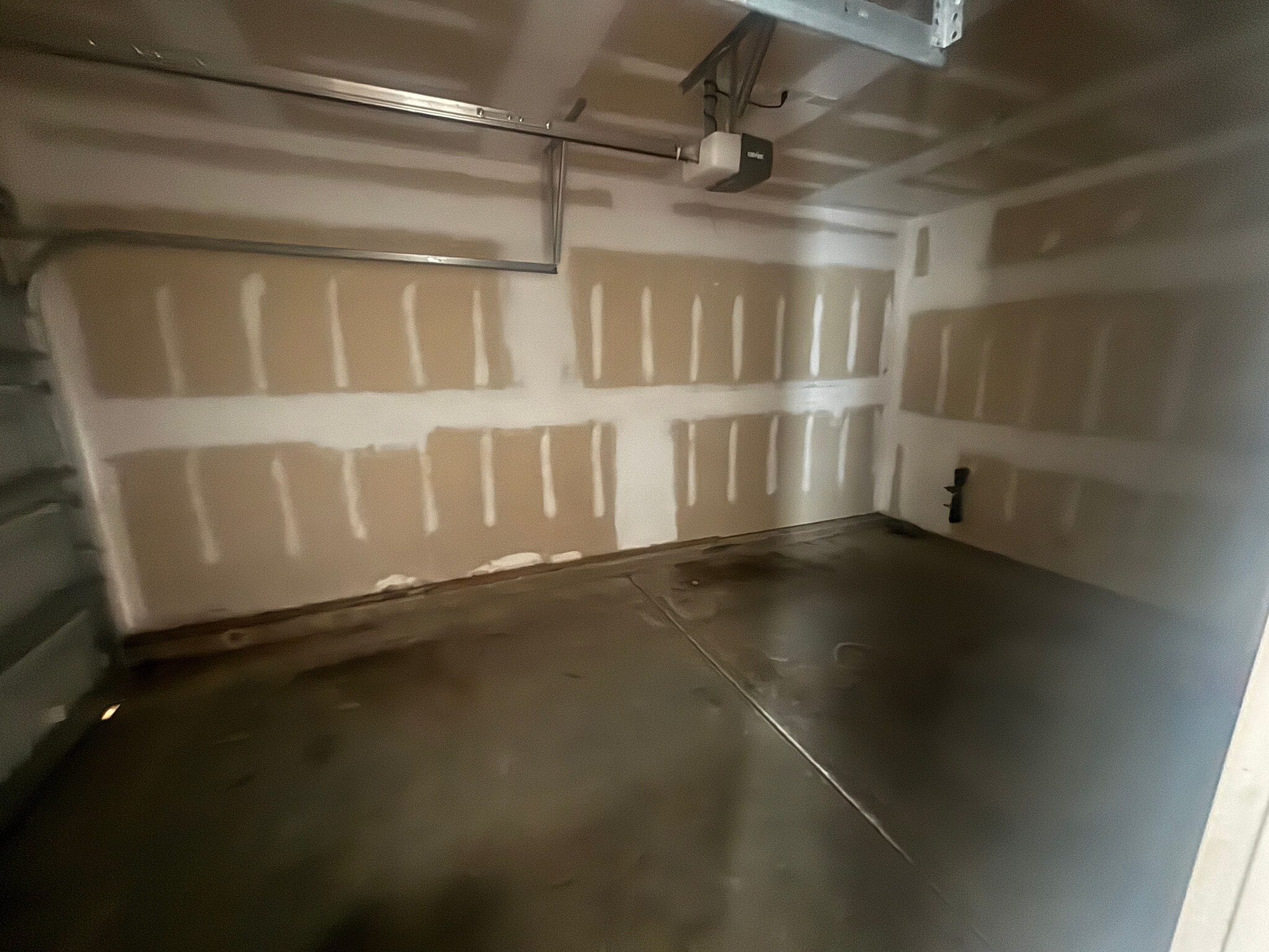 Building Photo - Room in Townhome on Ruby Walk Dr