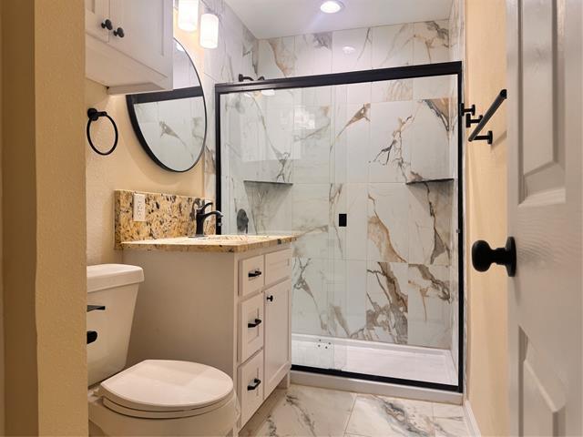 Building Photo - 914 W Hunt St