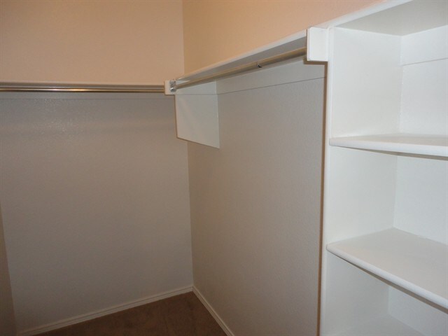 Building Photo - 1804 Heron Dr