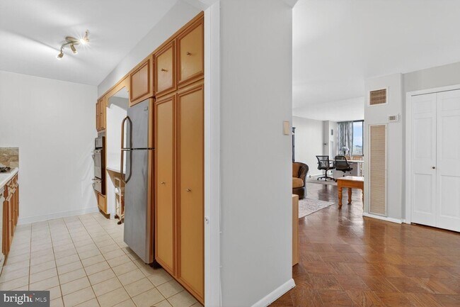 Building Photo - 2700 Virginia Ave NW