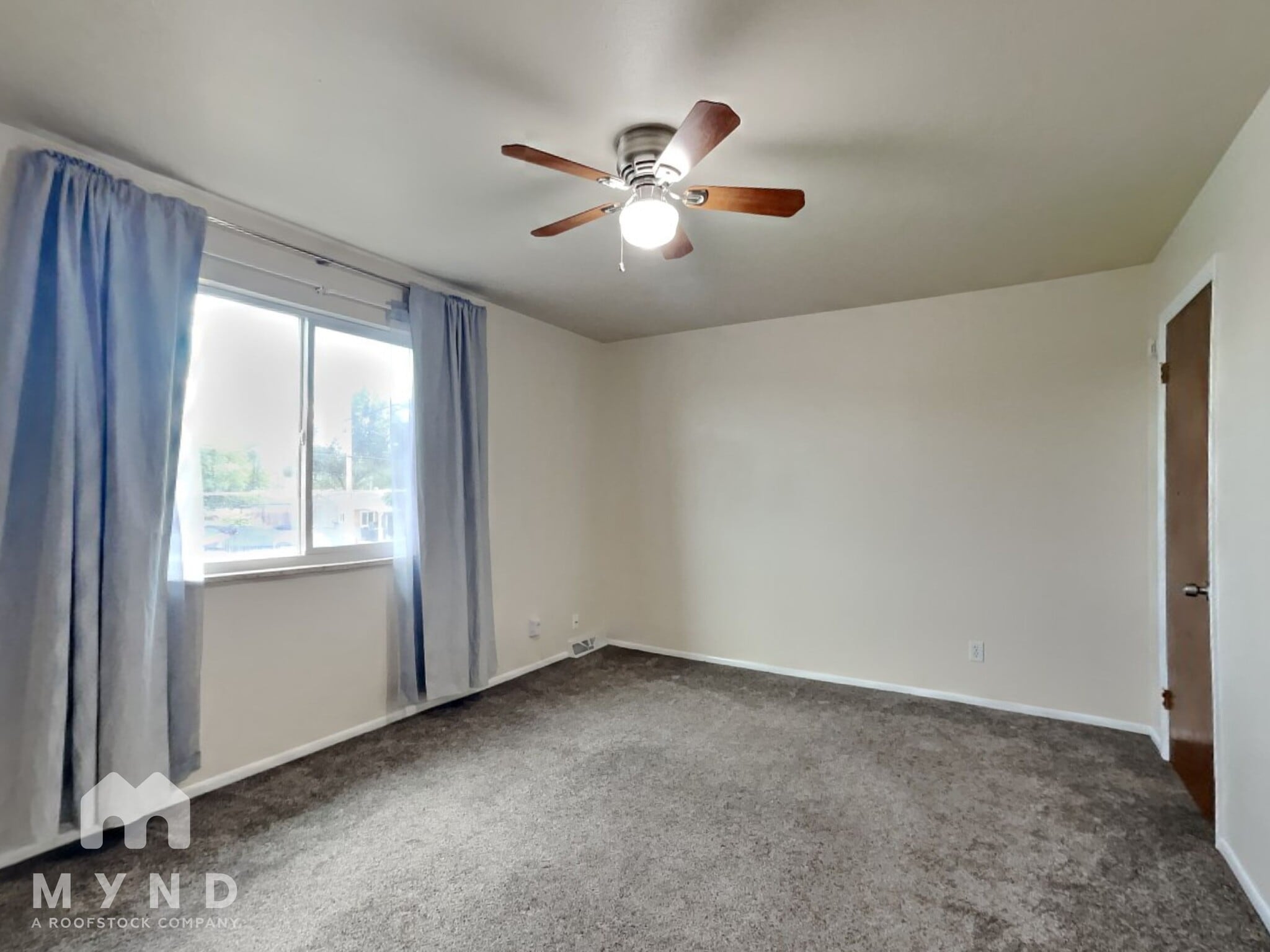 Building Photo - 5390 King Ct