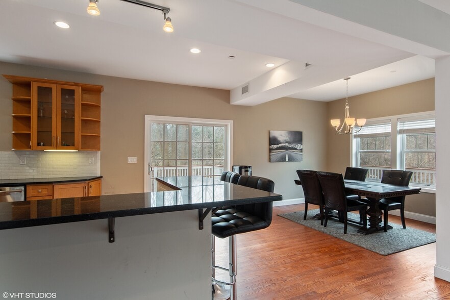 dining room - 275 croton dam road