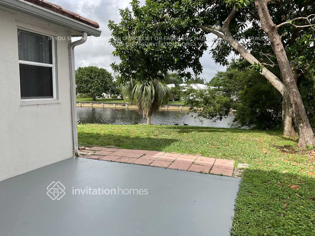 Building Photo - 6859 NW 69th Ct