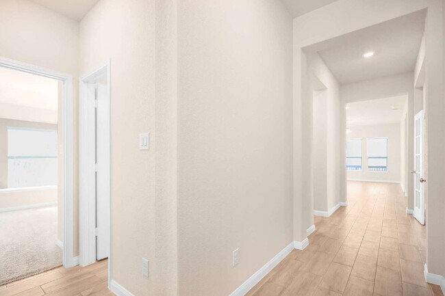 Building Photo - Beautiful 4-Bed, 3-Bath Single-Story Home ...
