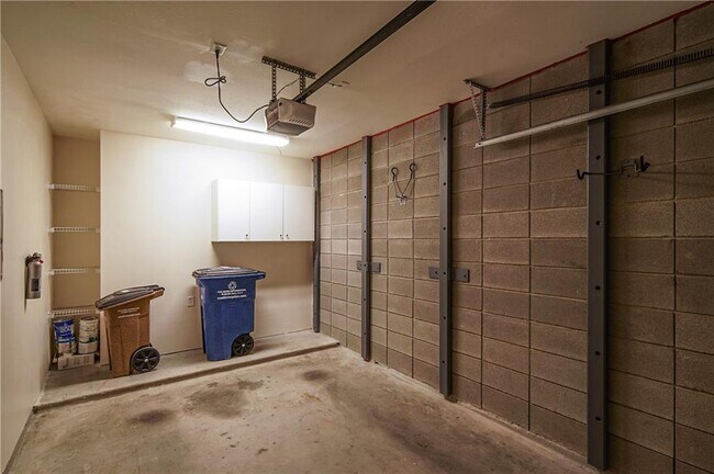 Building Photo - 4801 S Congress Ave