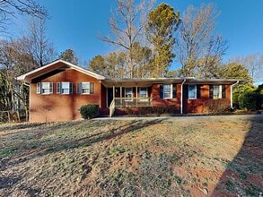 Building Photo - 3668 Scarlet Dr