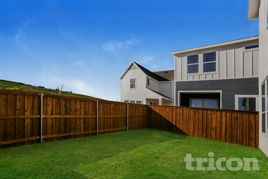 Building Photo - 854 Summer Plum Wy