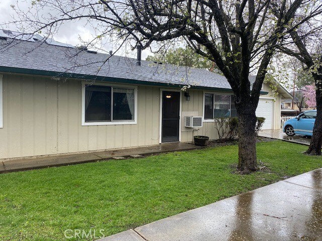 Building Photo - 18720 Magnolia Ct