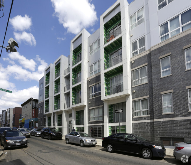 Building Photo - The Greenery Apartments