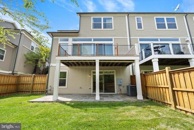 Building Photo - 23322 Evening Primrose Square