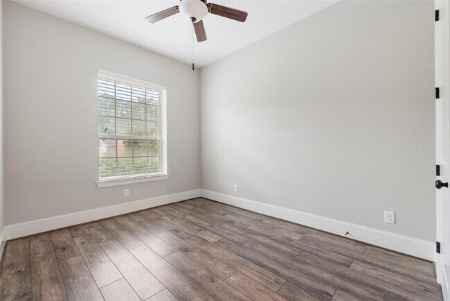 Building Photo - 17703 Sequoia Kings Dr