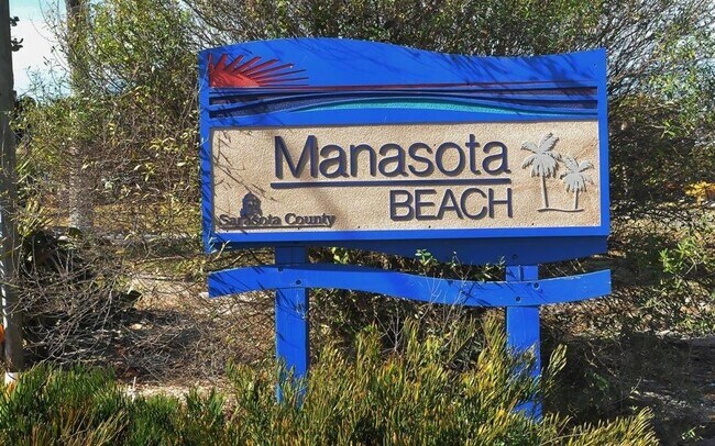 Building Photo - 4416 Englewood Rd