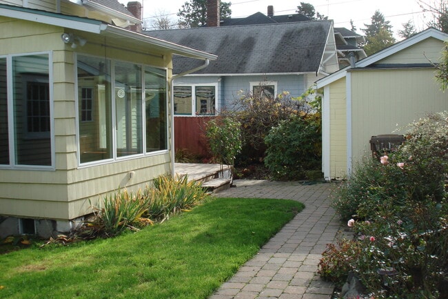 Side Garden, deck off breakfast nook and shed to the right - 3402 N 28th St