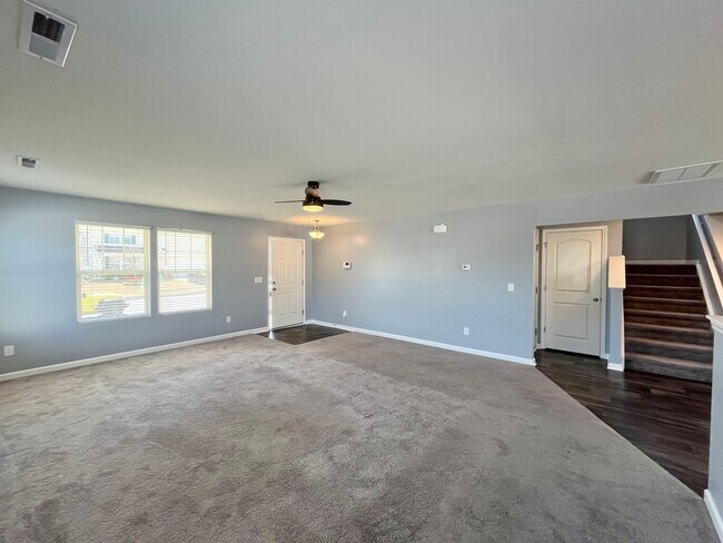 Building Photo - 823 Georgia Oak Ln