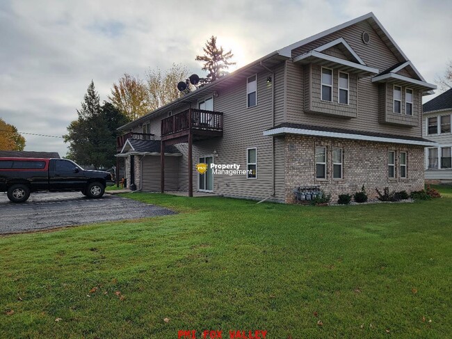 Primary Photo - Charming 2 Bedroom Condo in the Heart of B...