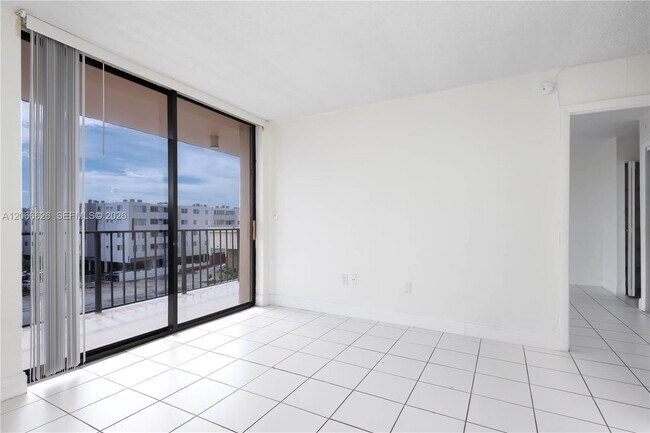 Building Photo - 16751 NE 9th Ave