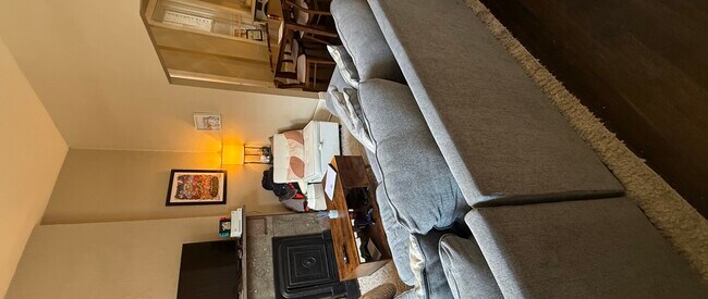 Building Photo - 1903 N Sheffield Ave