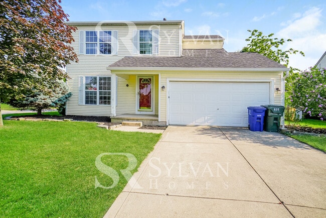 Primary Photo - Prepare to fall in love with this 4 bedroo...